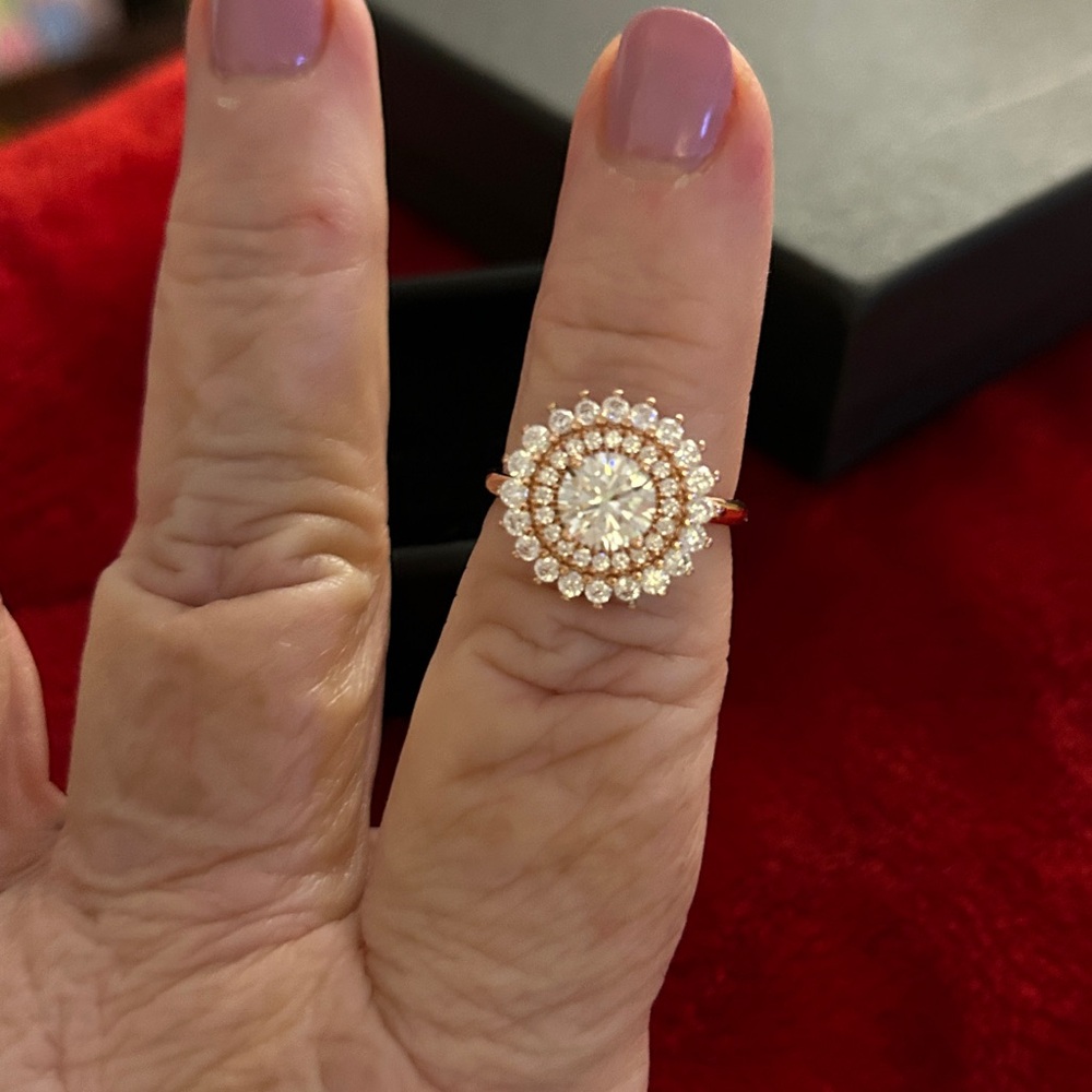 Luxury‎ Moissanite Diamond Rose Gold 1.0 CT Halo Ring size 6 Retail $399